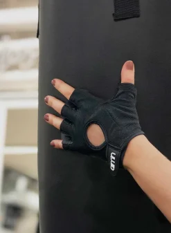 Aim'n Essential Gloves*AIM’N Hot