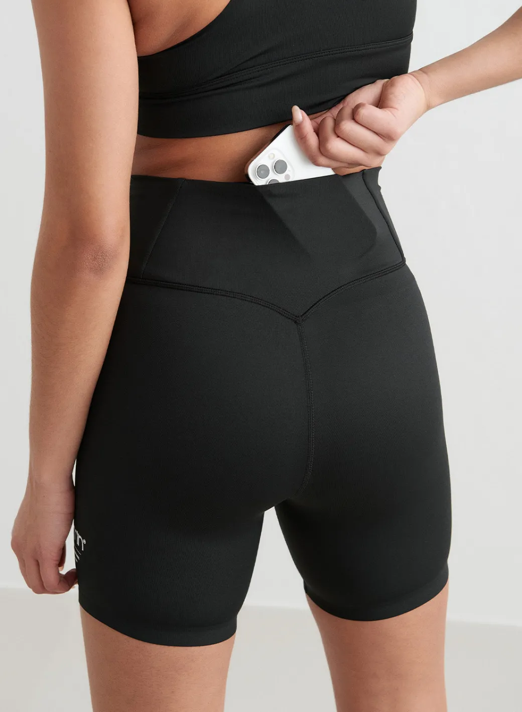Black Edge Core Midi Shorts*AIM’N Clearance