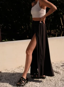 Black Flowy Skirt*AIM’N