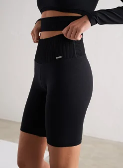 Black Limitless Seamless Biker Shorts*AIM’N Online