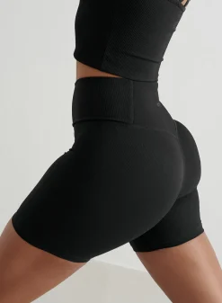 Ribbed Performance Midi Biker Shorts*AIM’N Discount