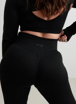 Shape Seamless Flare Tights*AIM’N