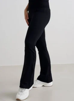Black Shape Seamless Flare Petite Tights*AIM’N New
