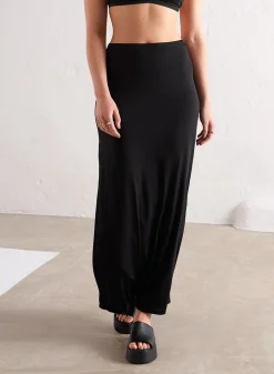 Black Sheer Tech Skirt*AIM’N Discount