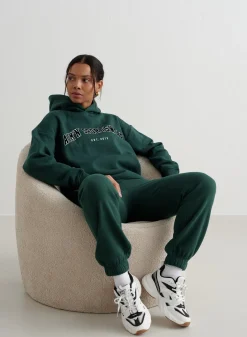 Varsity Sweat Hood*AIM’N Hot