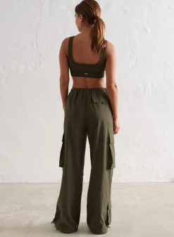 Windbreaker Parachute Pants*AIM’N