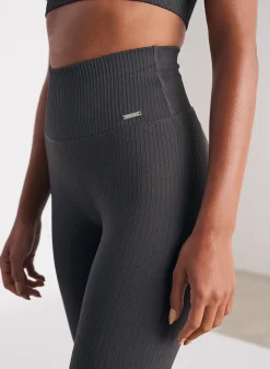 Ribbed Seamless Biker Shorts*AIM’N Outlet