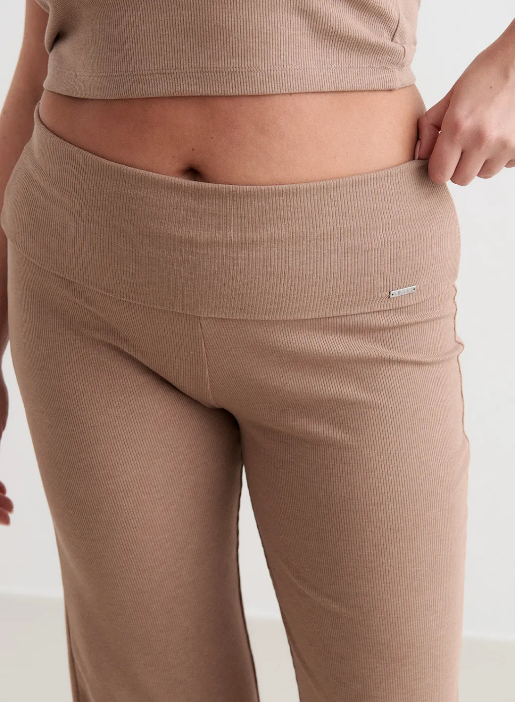 Ease Ribbed Pants*AIM’N Discount